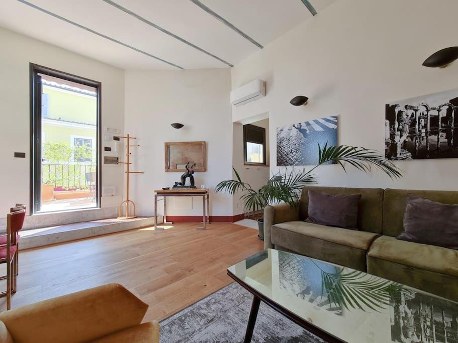Boutique Penthouse With Terrace, Spanish Steps Рим Екстер'єр фото