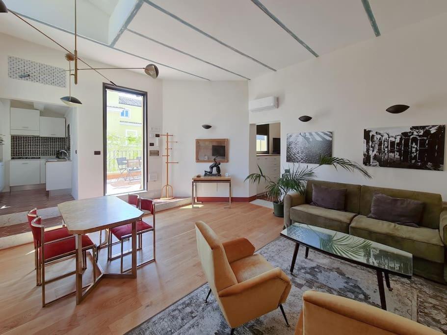 Boutique Penthouse With Terrace, Spanish Steps Рим Екстер'єр фото