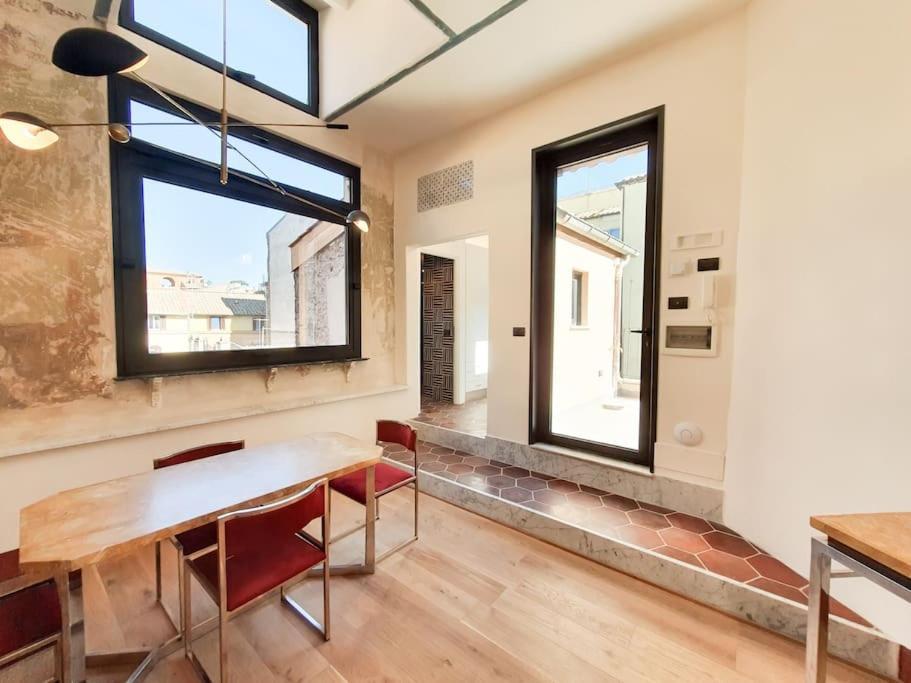 Boutique Penthouse With Terrace, Spanish Steps Рим Екстер'єр фото
